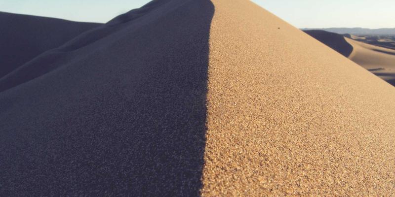 勒索软件即服务地下经济剖析：从犯罪模式演变看企业安全评估与威胁监测新策略